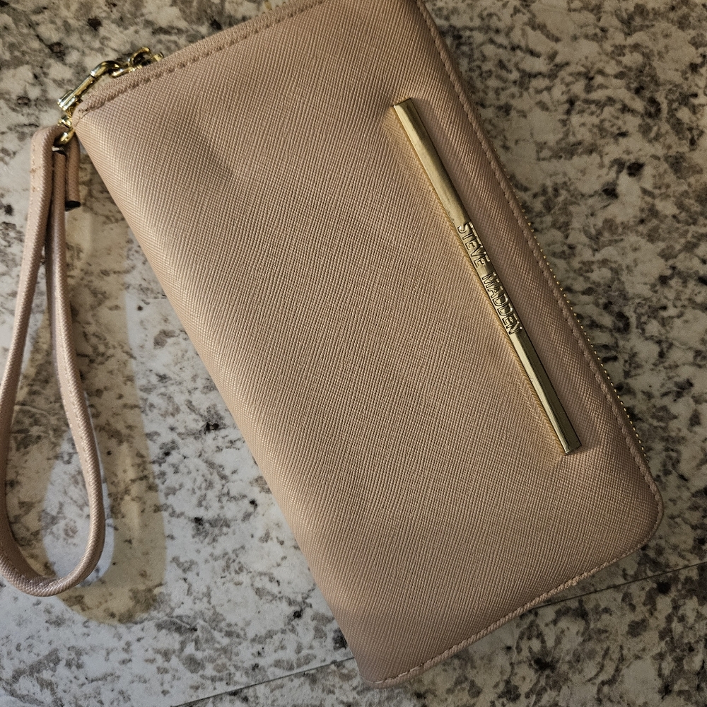 Steve Madden Wallet